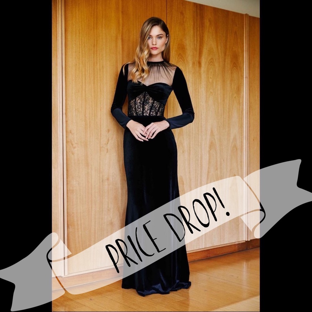 Marcella Long-Sleeve Velvet Gown